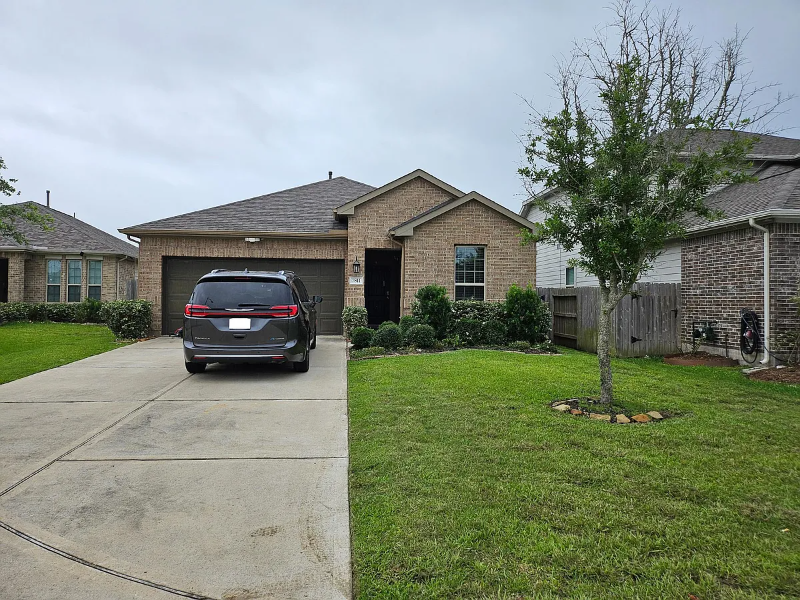 Richmond House: 7811 tindarey maple trce