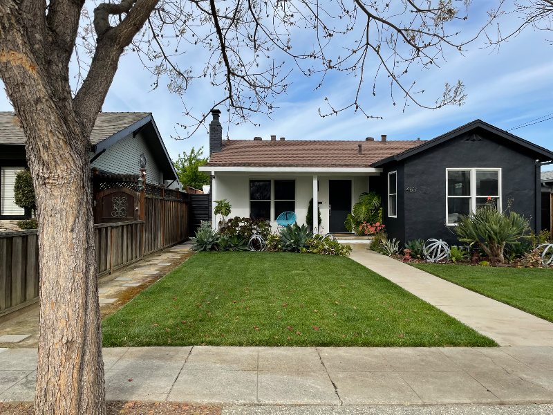 San Jose House: 463 Menker Ave.