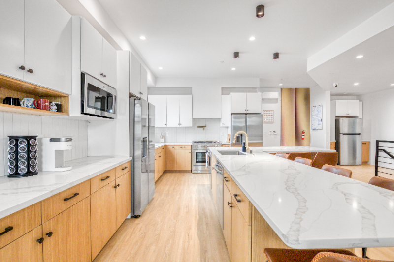 Culver City Single Room: 4800-4802 S. Slauson