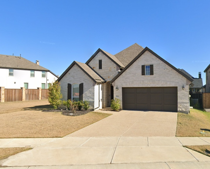 Lewisville House: 801 Dragon Banner Drive