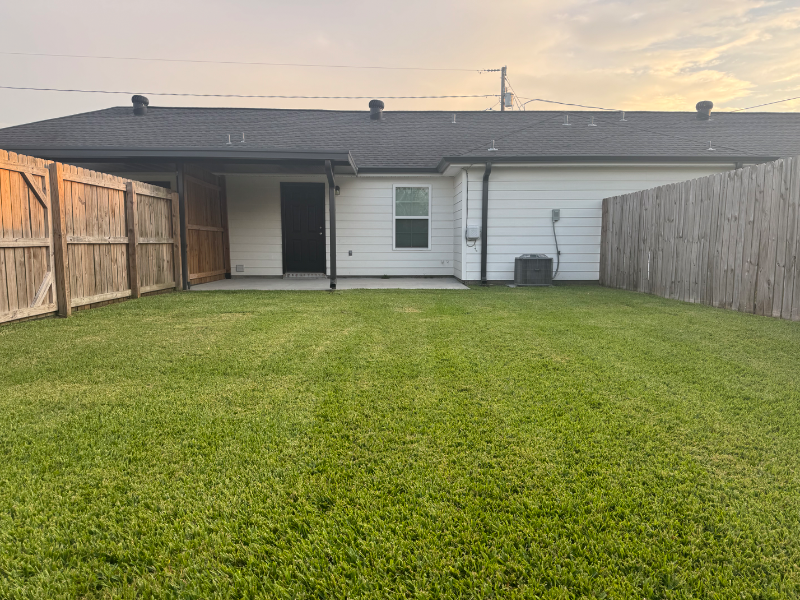 Thibodaux Multiplex: 136 Duplantis St