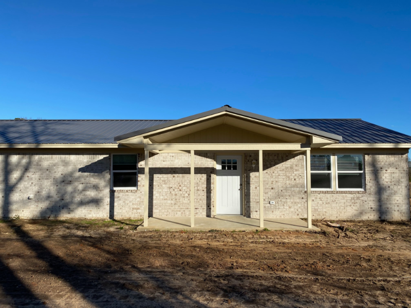 Texarkana House: 1291 Randall Rd.