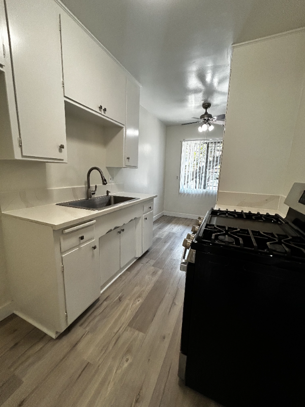 Pasadena Apartment: 516 N. Mar Vista Ave