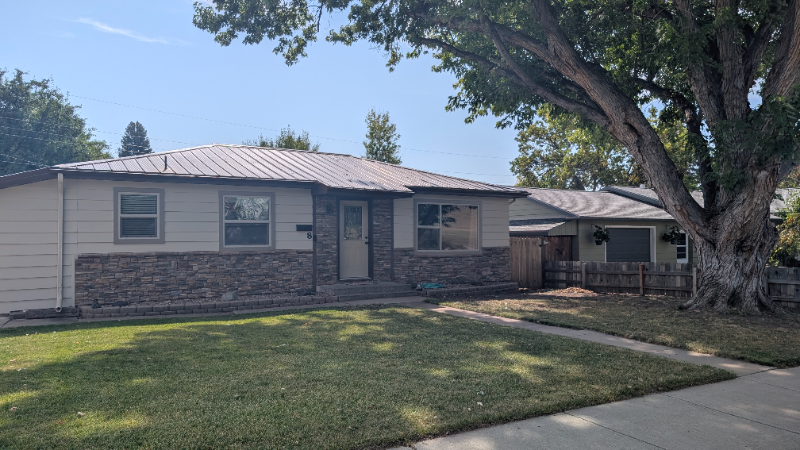 Great Falls House: 8 17th Ave South