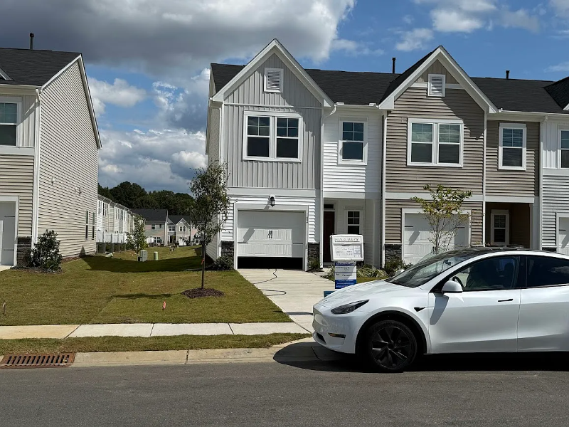 Smithfield Townhome: 182 Golden Arms Dr
