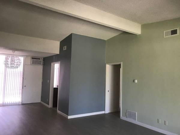 Claremont Apartment: 660 W Bonita Ave
