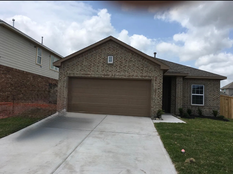 Rosharon House: 10332 Ritter Run Dr.
