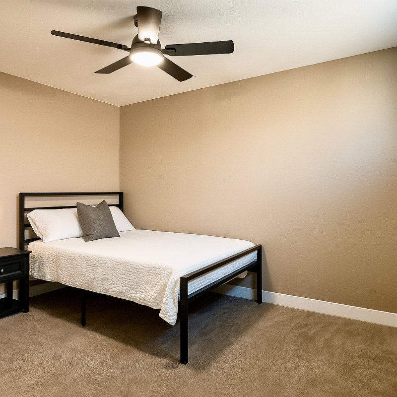 North Las Vegas Single Room: 916 E Bob Barney Ct