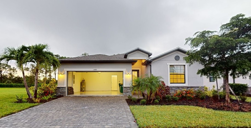 Port Charlotte House: 15888 Honeysuckle St.