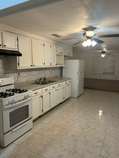 Brownsville House: 1132 Calle Terrestre