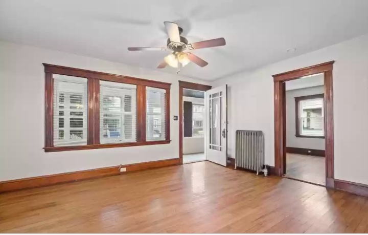 Quincy Apartment: 15 Ring Ave