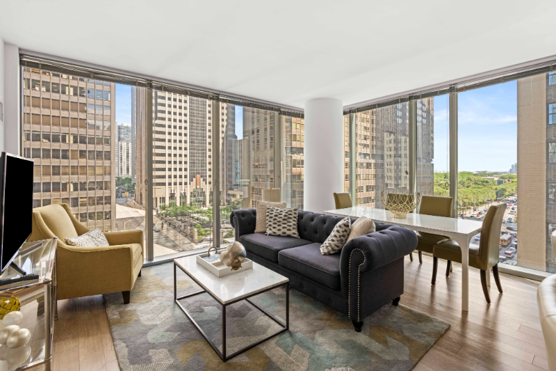 Chicago Condo: 174 N Michigan Ave
