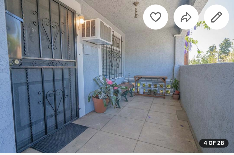 Los Angeles House: 1460 Exposition Blvd