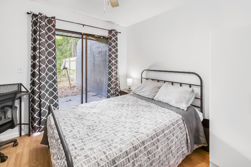 Gainesville Single Room: 2036 Southwest 69th Drive
