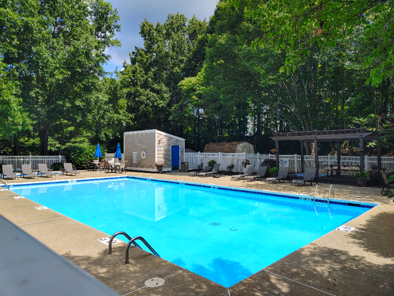 Lynchburg Apartment: 600 Reusens Road