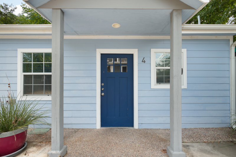 San Antonio Townhome: 118 Delaware Street