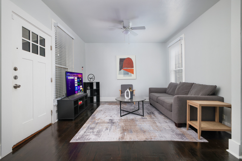 San Antonio Condo: 118 Delaware Street