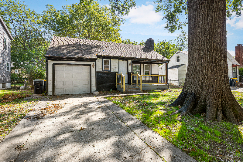 Kansas City House: 7635 Baltimore Ave