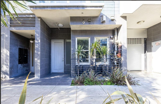 San Francisco Condo: 3418 26th St #1