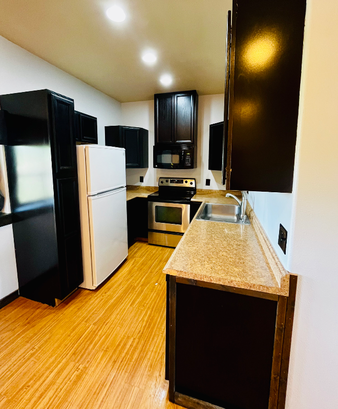 Manhattan Condo: 13325 Brush Creek Rd