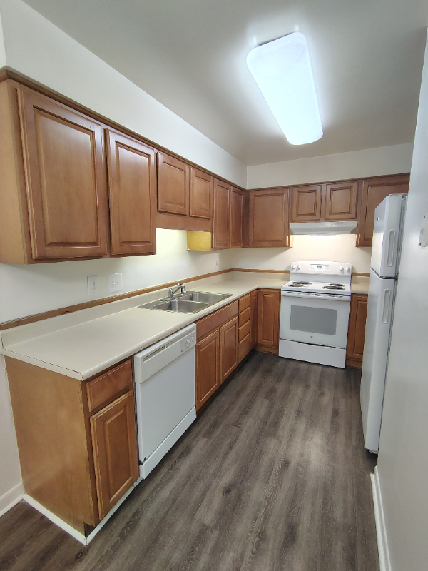 Lynchburg Apartment: 600 Reusens Road