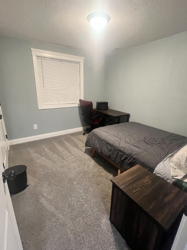 Idaho Falls Single Room: 3804 Brighton Dr