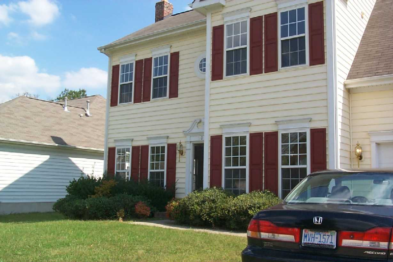 Charlotte House: 9025 Blueshot Court