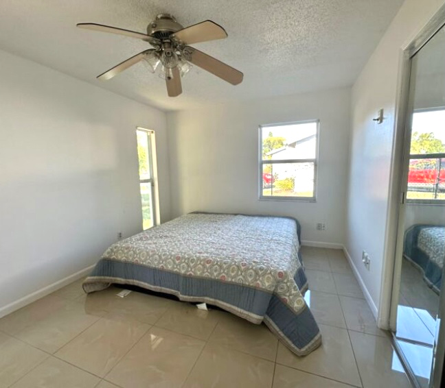 Kissimmee Single Room: 226 E cedarwod cir
