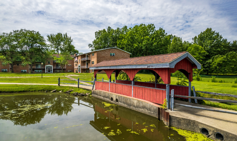 Warren Apartment: 2811 Parkman Road