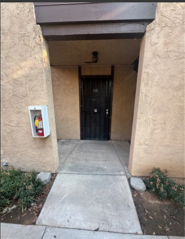 Fresno Condo: 1550 Ashlan #134