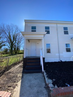 Petersburg House: 1006 Rome St