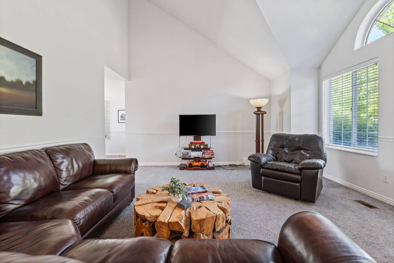 Holladay Townhome: 6282 South Heughs Canyon Way