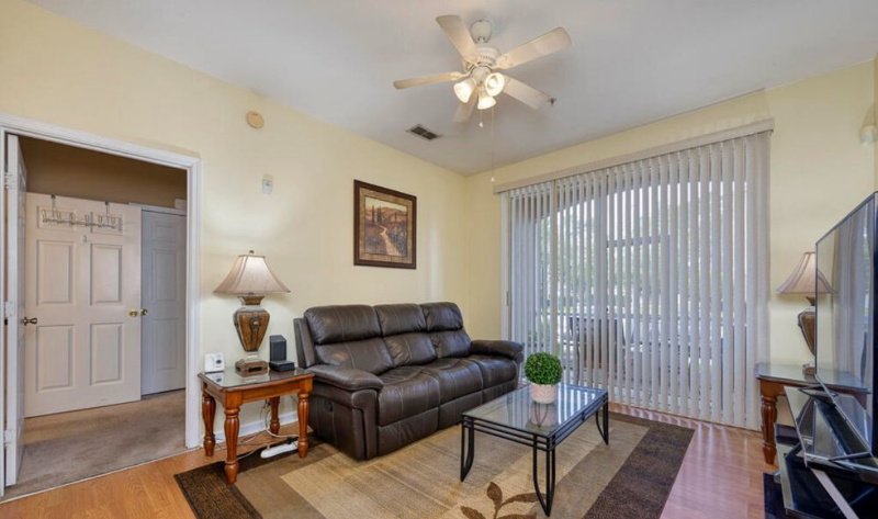 Jacksonville Single Room: 7990 baymeadows rd E