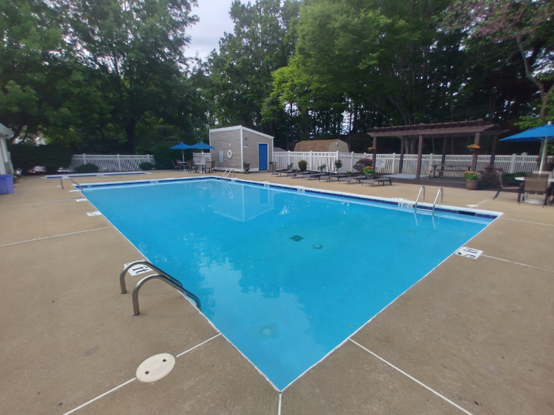 Lynchburg Apartment: 600 Reusens Road