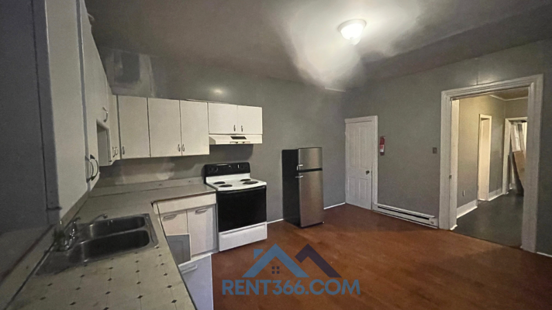 Pottsville Apartment: 101 N George St