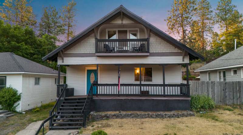 Spokane House: 719 E 9th Ave