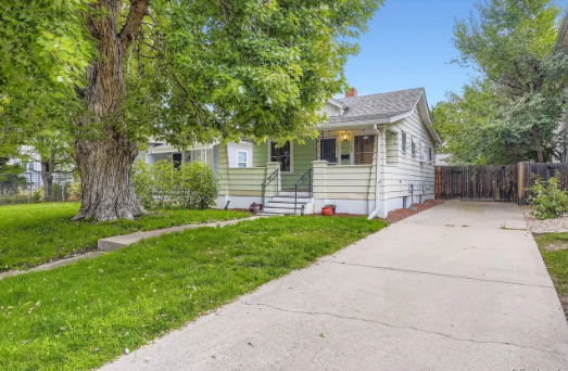 Denver House: 1160 S Steele St S