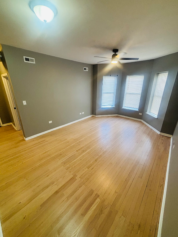 Chicago Apartment: 7127 s Normal