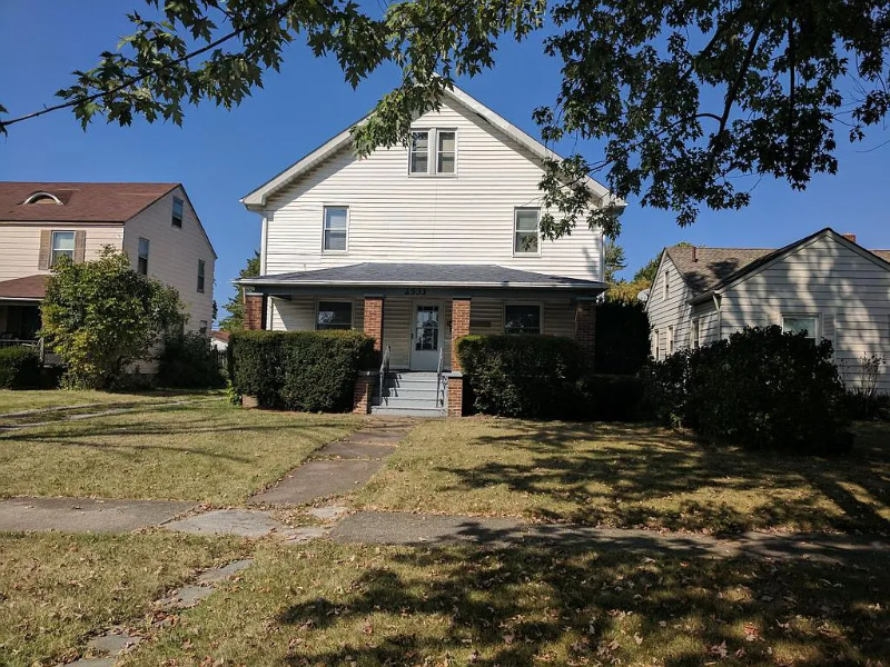 Lorain Multiplex: 2533 E 31st St Apt# 1