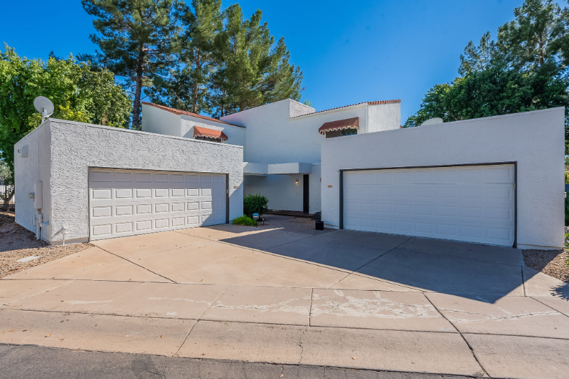 Phoenix Townhome: 4245 E Ludlow Dr