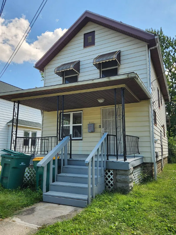 Maple Heights House: 5161 Greenhurst Drive