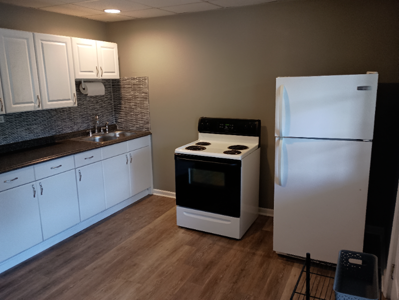 Avoca Apartment: 730 Main st