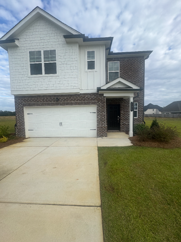 Kathleen House: 133 Rolling Meadow Way