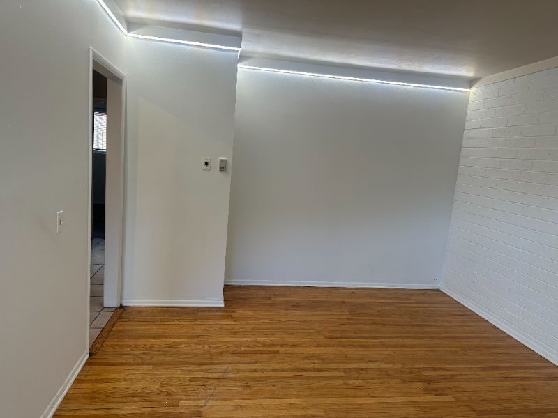 Salt Lake City House: 665 S Lake St