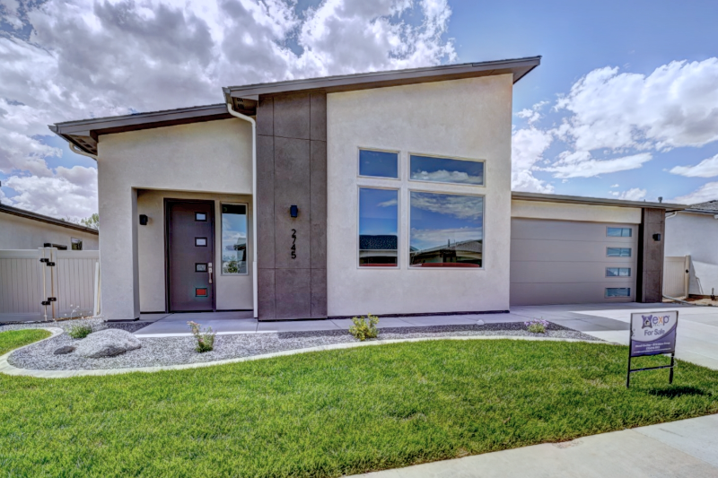 Grand Junction House: 2745 Eclipse Avenue