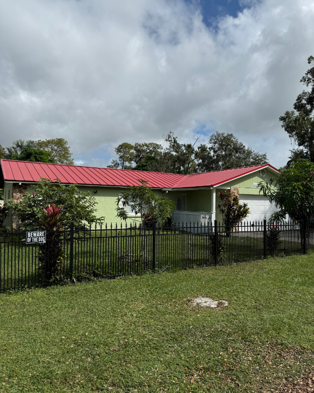 Plant City House: 108 Burchwood Ave
