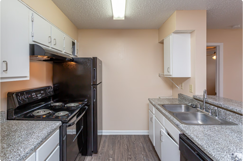 Baton Rouge Apartment: 2121 Lobdell Blvd