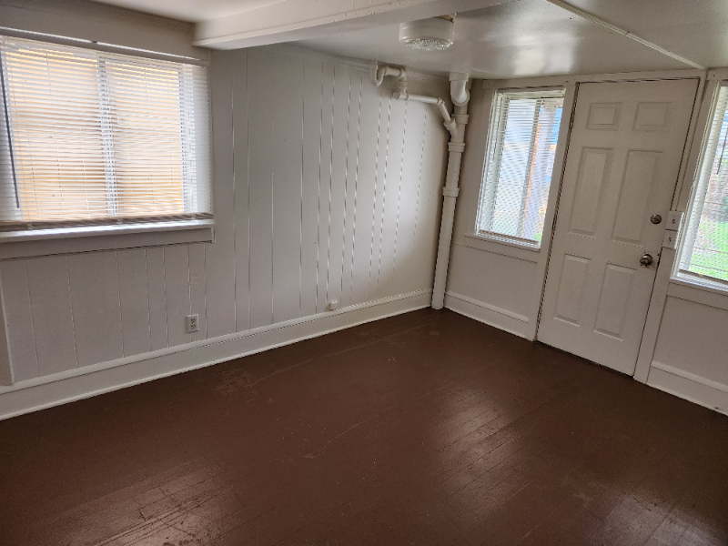 Lewiston Apartment: 411 12th st