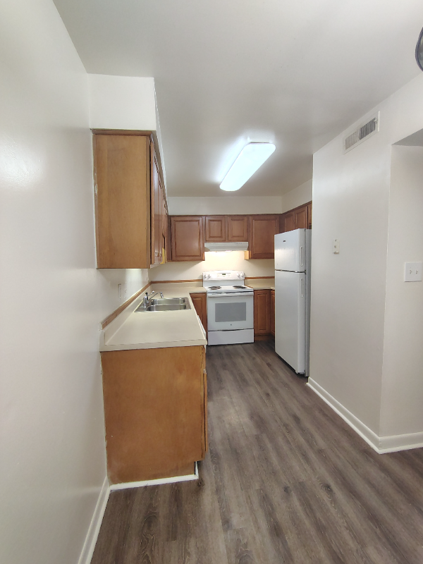 Lynchburg Apartment: 600 Reusens Road