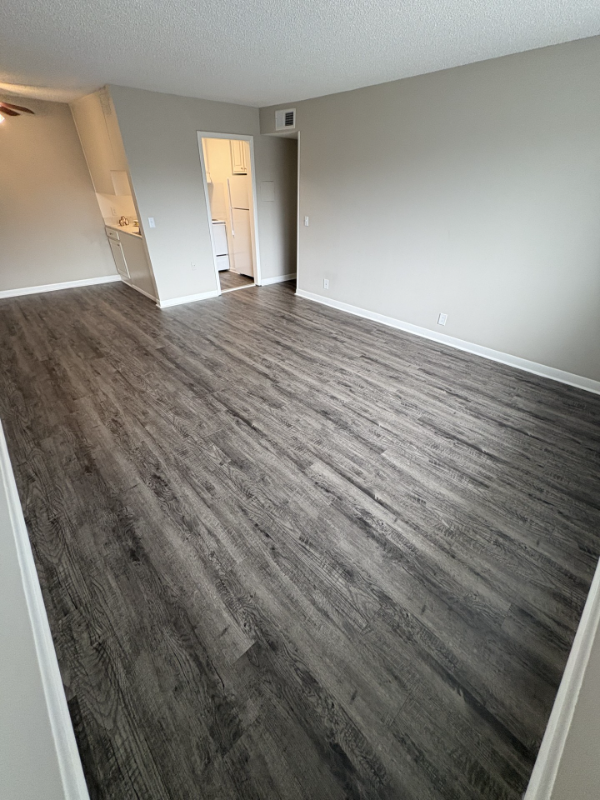 Hermitage Apartment: 1005 Hickory Hill Lane